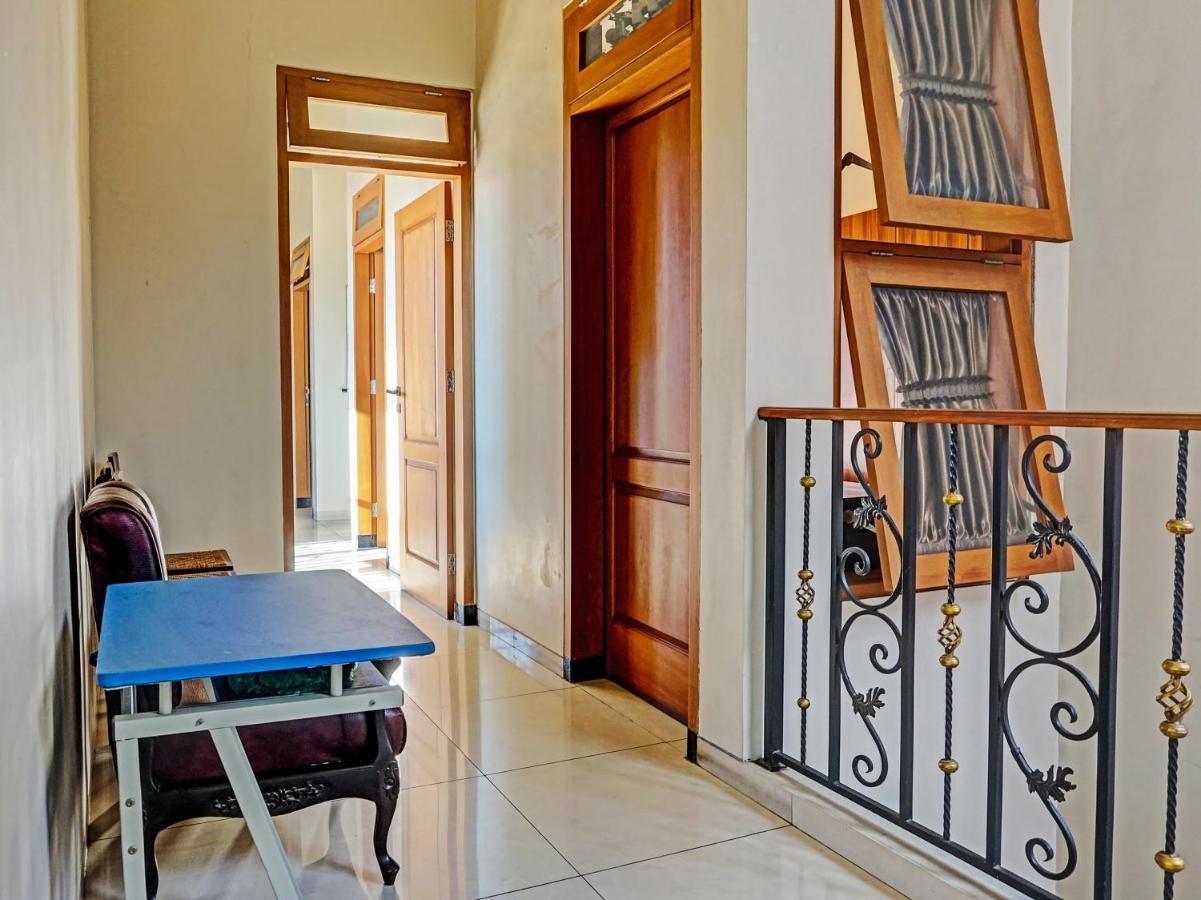 Spot On 91530 Sumpil Syariah Malang Exterior foto