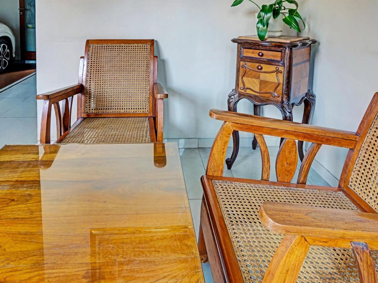 Spot On 91530 Sumpil Syariah Malang Exterior foto